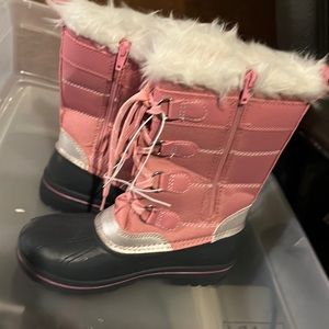 Little girls snow-boots size 2
